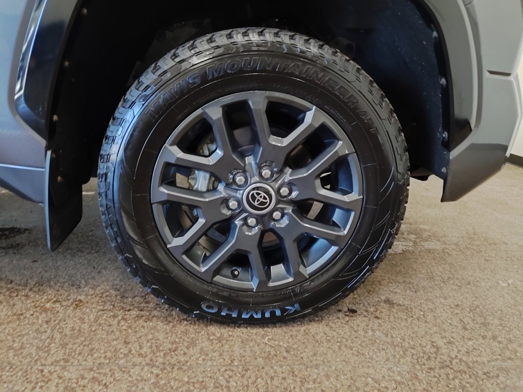 Used 2023 Toyota Tundra Platinum AWD/4WD image 24