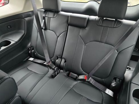 New 2025 Honda Pilot EX-L image 19