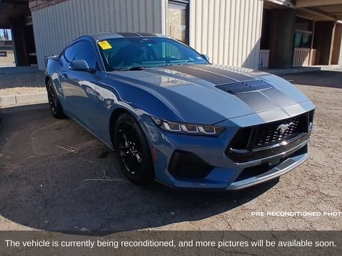 Used 2024 Ford Mustang GT RWD image 3