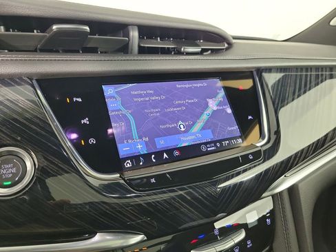 Certified 2025 Cadillac XT6 Premium Luxury w/ Technology Package FWD image 27