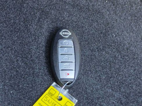 Used 2025 Nissan Altima 2.5 SV FWD image 43