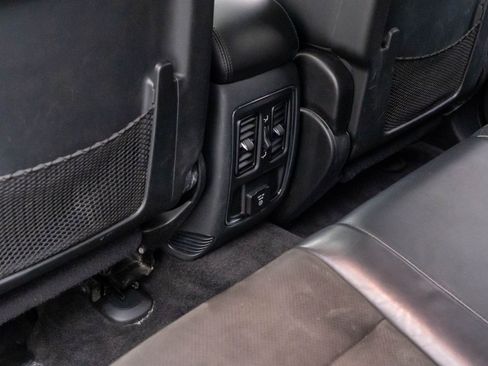 Used 2018 Jeep Grand Cherokee Altitude AWD/4WD image 19
