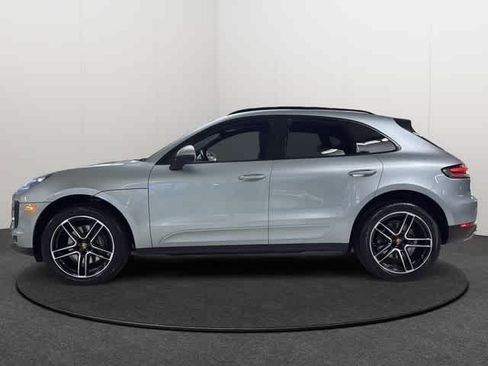 Used 2021 Porsche Macan AWD/4WD image 3
