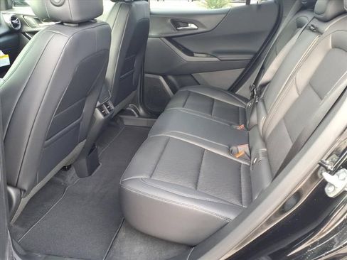 New 2026 Chevrolet Equinox LT w/ Convenience Package II FWD image 17