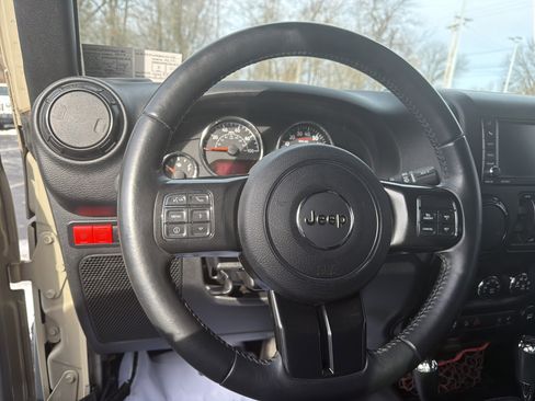 Certified 2017 Jeep Wrangler Unlimited Rubicon image 15