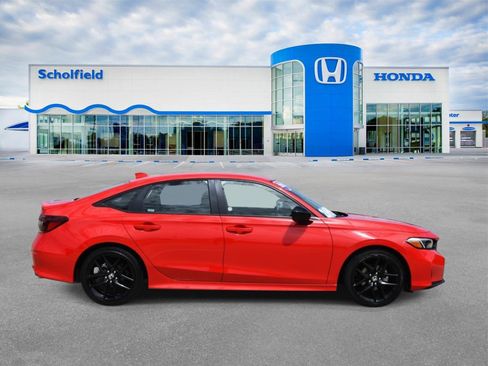 Used 2025 Honda Civic Sport image 2