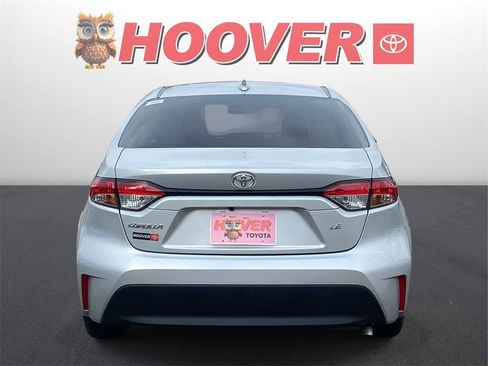Used 2023 Toyota Corolla LE image 3