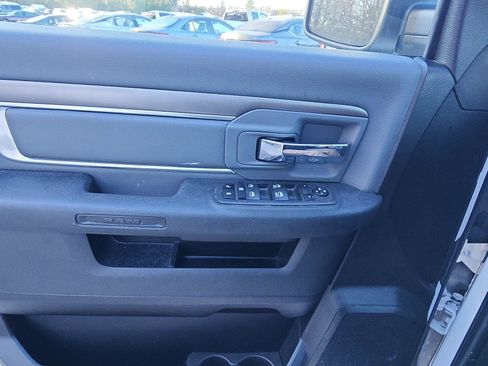 Used 2023 RAM 1500 Classic SLT image 15