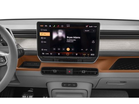 New 2025 Volkswagen ID. Buzz 1st Edition AWD/4WD image 44