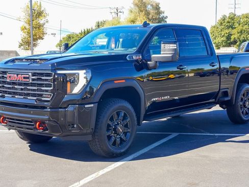 New 2026 GMC Sierra 3500 AT4 w/ AT4 Premium Plus Package image 3