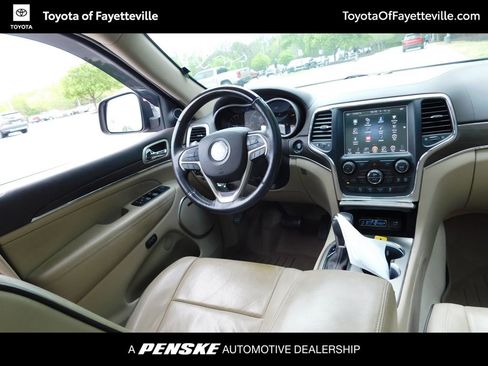 Used 2017 Jeep Grand Cherokee Overland image 7