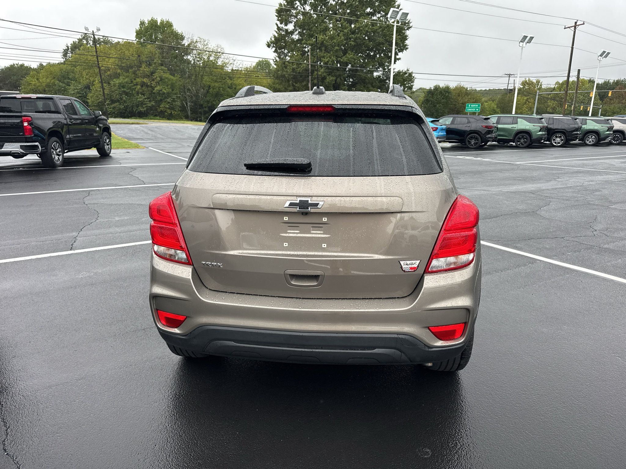 Used 2021 Chevrolet Trax LT w/ Sport Edition FWD image 5