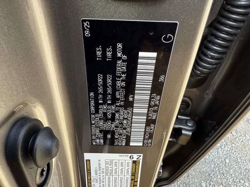 New 2025 Lexus LX 600 4WD w/ Luxury Package image 20