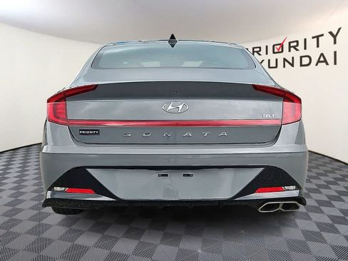 Used 2022 Hyundai Sonata SEL Plus w/ Preferred Accessory Package FWD image 5