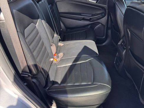 Used 2022 Ford Edge SEL AWD/4WD image 13