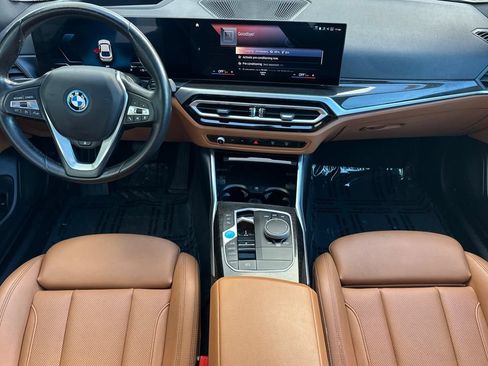 Used 2023 BMW i4 eDrive35 w/ Premium Package RWD image 14