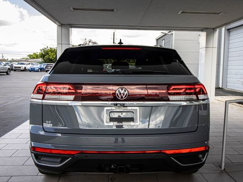 New 2026 Volkswagen Atlas Cross Sport SE FWD image 19