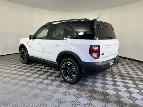 New 2025 Ford Bronco Sport Outer Banks w/ Outer Banks Tech Package+ AWD/4WD image 3