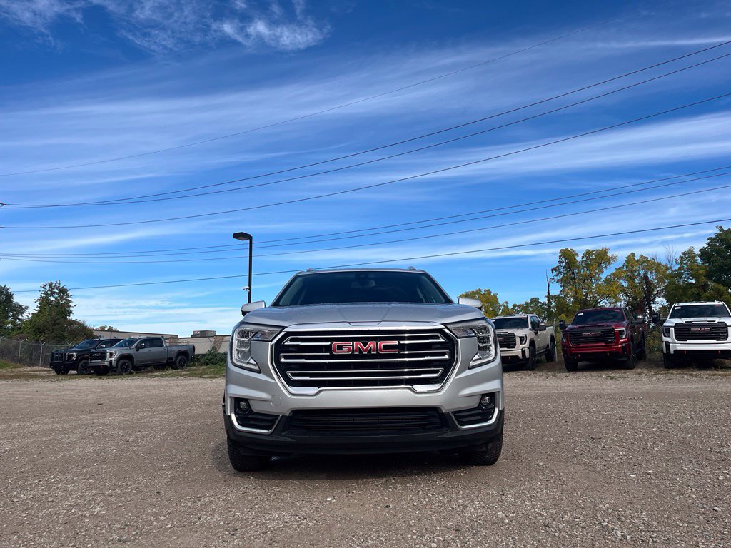 Used 2022 GMC Terrain SLT AWD/4WD image 4