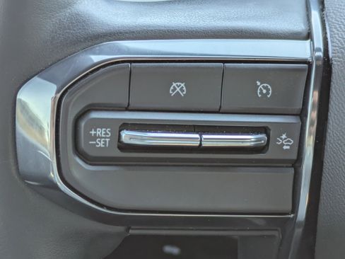 Certified 2023 GMC Canyon AT4X image 26