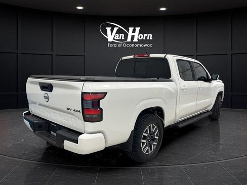 Used 2022 Nissan Frontier SV AWD/4WD image 7