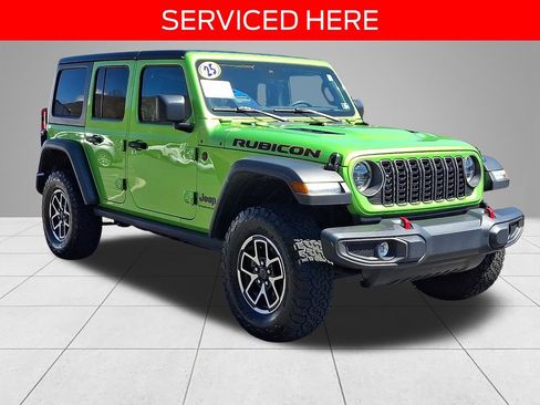 Used 2025 Jeep Wrangler Unlimited Rubicon w/ Safety Group AWD/4WD image 3