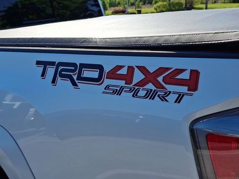 Certified 2023 Toyota Tacoma TRD Sport AWD/4WD image 29