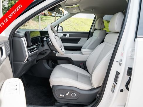 Used 2025 Hyundai Santa Fe SEL FWD image 24