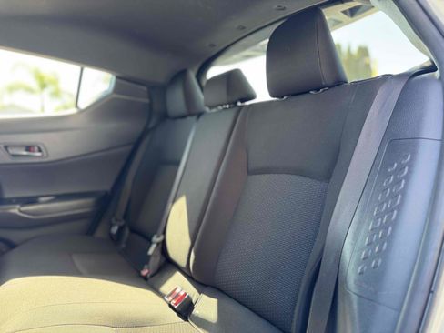 Used 2019 Toyota C-HR XLE image 15