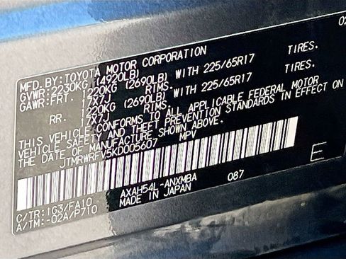 Used 2019 Toyota RAV4 XLE w/ All Weather Liner Package AWD/4WD image 31