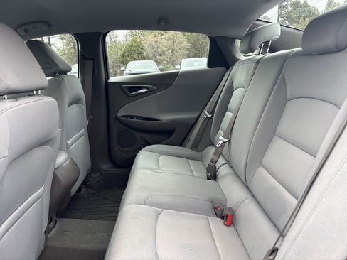 Used 2021 Chevrolet Malibu LS image 12