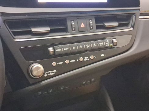 Certified 2025 Lexus ES 350 w/ Premium Package image 27