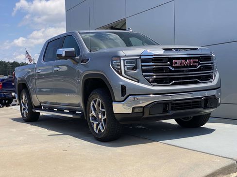 Used 2024 GMC Sierra 1500 SLT w/ SLT Premium Plus Package AWD/4WD image 1