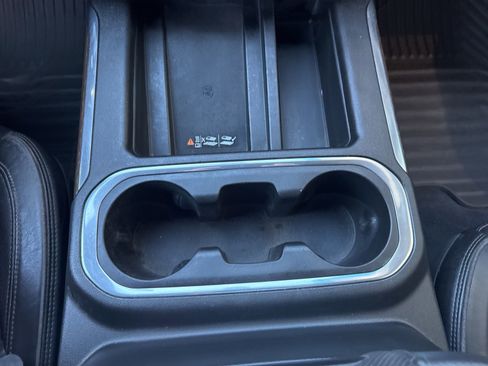 Used 2022 Chevrolet Silverado 3500 High Country image 26