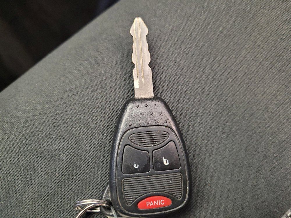 Used 2015 Jeep Compass Sport w/ Power Value Group FWD image 32