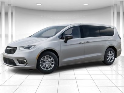 New 2026 Chrysler Pacifica Select