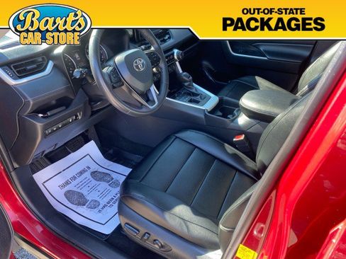 Used 2021 Toyota RAV4 XLE w/ XLE Grade Weather Package AWD/4WD image 27