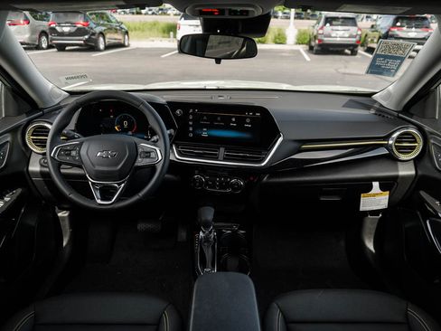 New 2026 Chevrolet Trax ACTIV w/ Driver Confidence Package FWD image 12