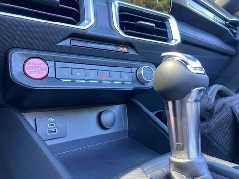 Used 2025 Ford Mustang GT Premium image 31