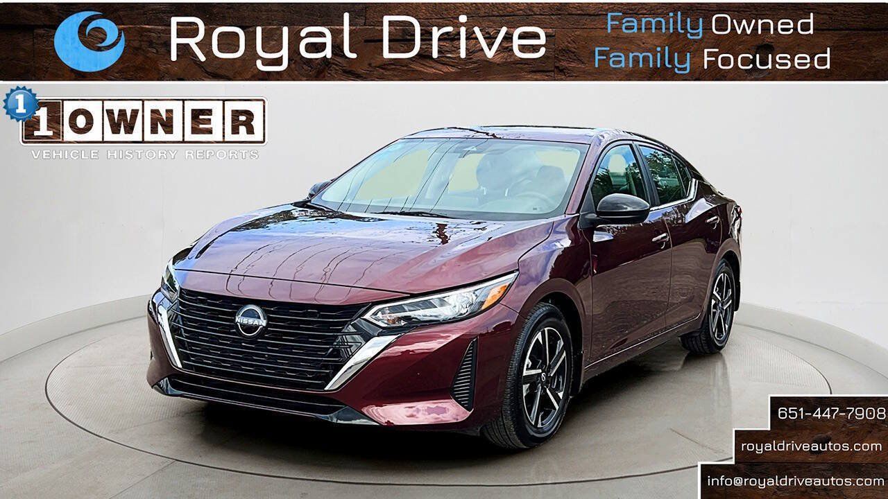 Used 2025 Nissan Sentra SV FWD image 1