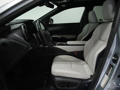 Used 2025 Lexus RX 350h AWD/4WD image 28