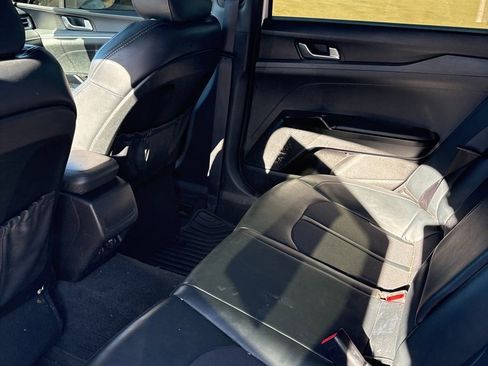 Used 2023 Kia K5 GT-Line image 10