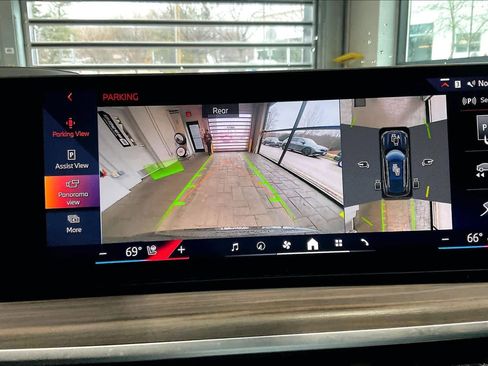 Used 2025 BMW X5 xDrive40i w/ Climate Comfort Package image 30