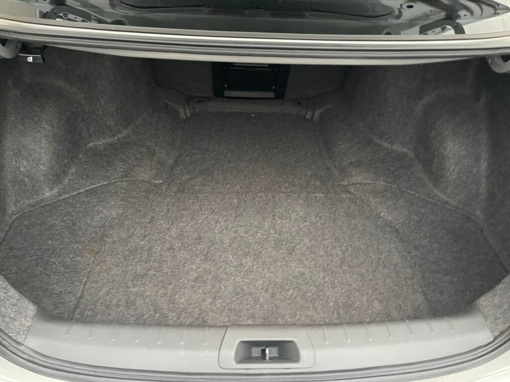 Used 2010 Honda Accord LX image 19
