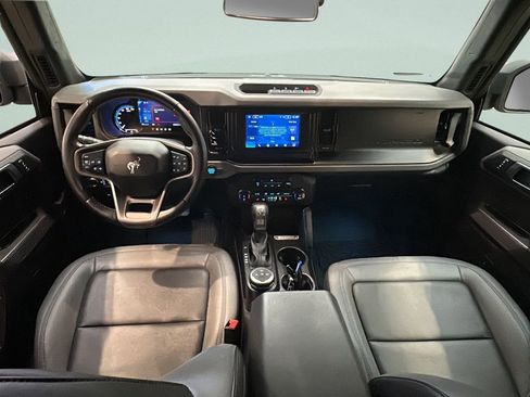 Used 2022 Ford Bronco Black Diamond image 15