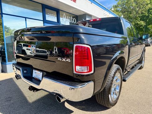 Used 2017 RAM 1500 Laramie AWD/4WD image 11