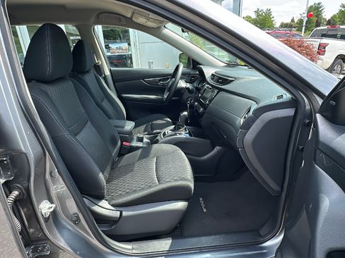 Used 2018 Nissan Rogue S AWD/4WD image 24