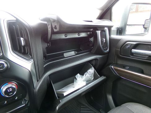 Used 2023 Chevrolet Silverado 2500 LT w/ Convenience Package AWD/4WD image 26