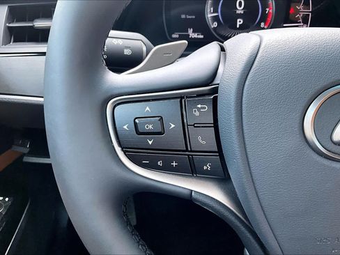 Used 2025 Lexus ES 350 w/ Premium Package FWD image 22