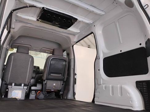 Used 2019 Nissan NV200 S FWD image 14